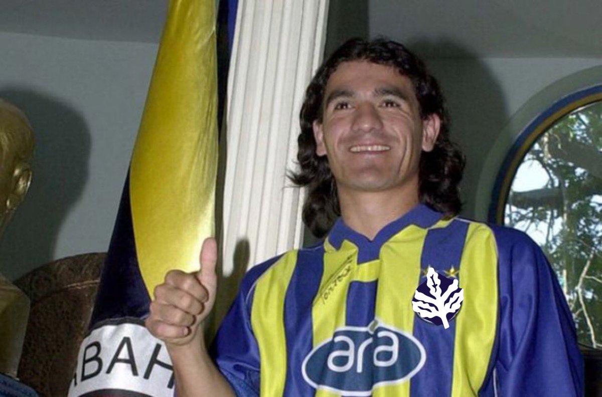 Açıklama

Yeni Transferimiz Emir Ortega dün Akşam saatlerinde 1 Yıllık sözleşme imzalamak için Istanbula vardı.

#Fenerium