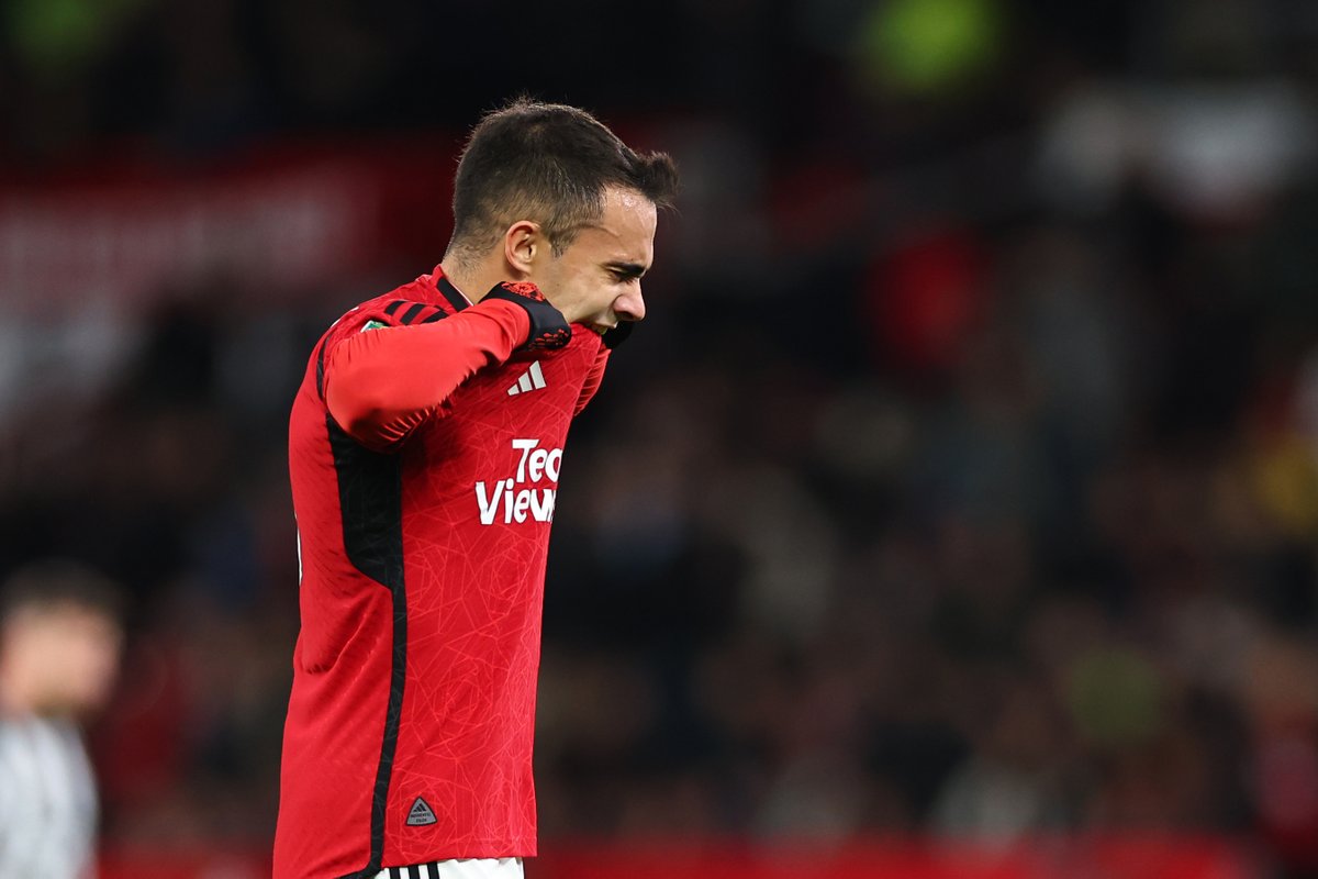 Sergio Reguilon on #mufc's Carabao Cup loss to Newcastle: "We were defending the title and we were out. I don’t care if I am here for six months, I was upset. I don’t know how long I was crying like a kid. Bruno [Fernandes] comes to tell me to relax and I still have the same s***