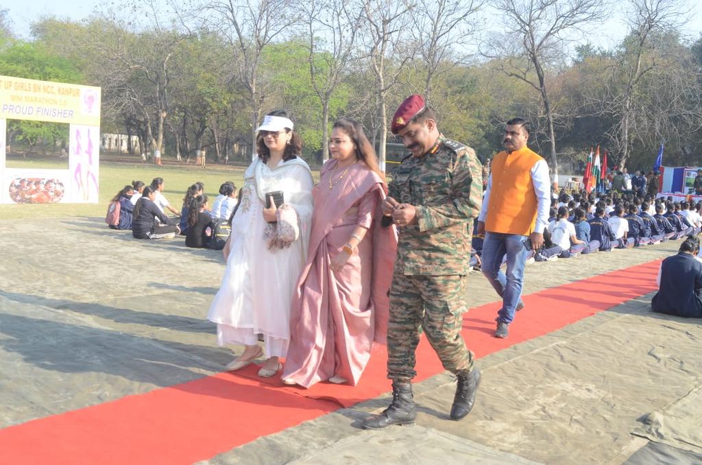 pratima22222's tweet photo. #RisingWomenRisingNation Run org by 17 UP G BnNCC, kanpur https://t.co/lnJnUNiuAK