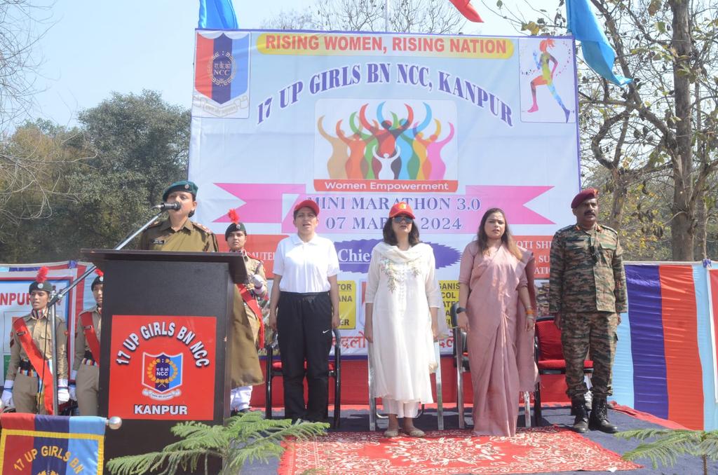 pratima22222's tweet photo. #RisingWomenRisingNation Run org by 17 UP G BnNCC, kanpur https://t.co/lnJnUNiuAK