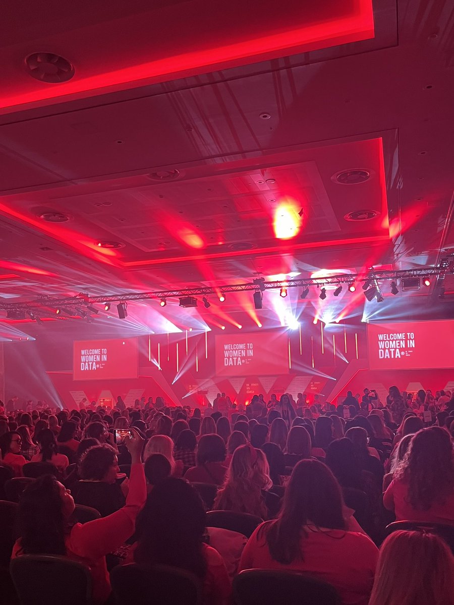 LizzieJHolmes's tweet photo. We are here! #WomenInData @Women_In_Data 

Catch #CarolineMorton talking on the MainStage at 13:30 in ‘Harnessing #Data & #AI for #Healthcare Transformation’

We’re also launching our new #WomenInRust meetup today, so come chat to us if you’d like to learn more! First event 4 April 🚀❤️ @SurrealDB #womenintech #womeninstem