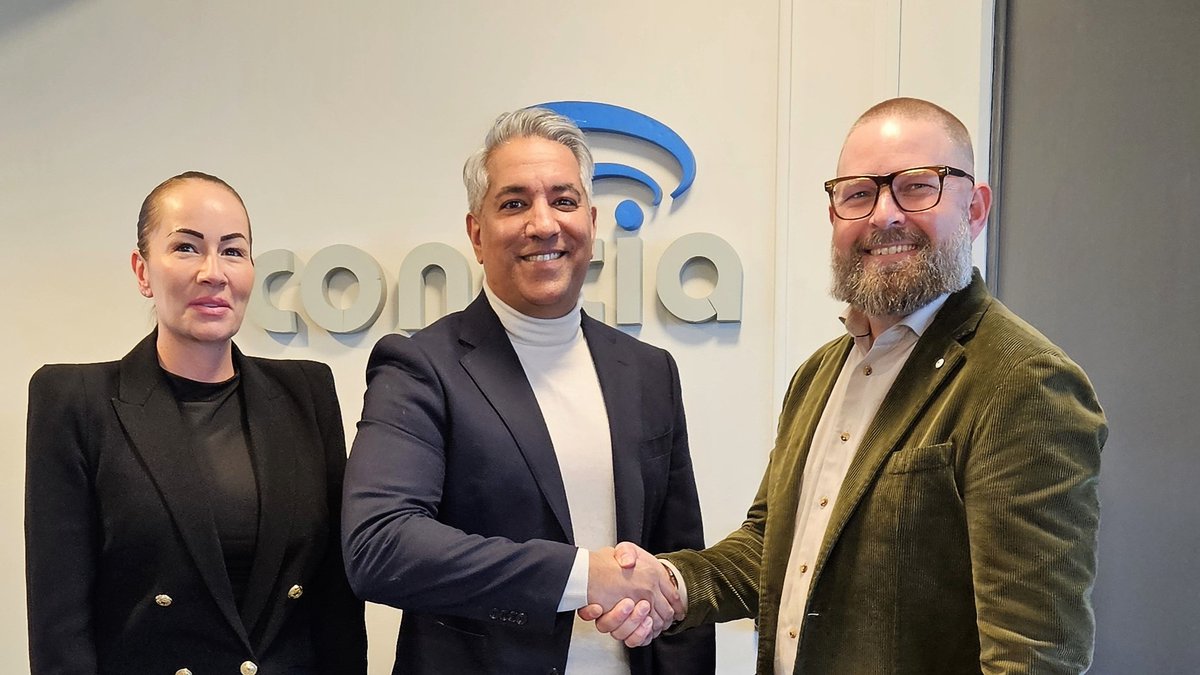 Conscia Sverige inleder partnerskap med  ledaren inom SIEM och maskindata, Splunk. Regelkrav, komplexitet och  hotbild driver stark efterfrågan, plattformen kompletterar väl Conscias  erbjudande med Cisco:
I bild: <a href="/DidemStrom60991/">Didem Ström</a>, Robin Khullar, <a href="/KyhlstedtL/">Lars Kyhlstedt</a> 
–