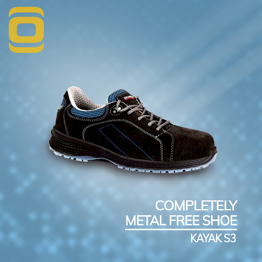 KAYAK S3

Low safety shoe, suede back leather WRU thickness 1,8-2,0 mm.
Highly perspiring and abrasion resistant fabric lining.
Shoe with refracting fabric insert.
Soft, lined and padded tongue.
COMPLETELY METAL FREE SHOE

TOECAP 200J polymeric composite non-thermic according to
