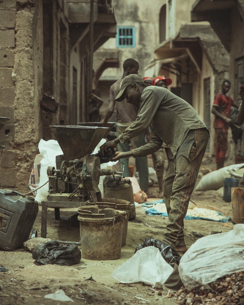 alameenstudios's tweet photo. KURMI MARKET 

The Kurmi Market is a large market in the city of Kano, Kano State, Nigeria. It was founded by Muhammad Rumfa, a King of Kano, in the 15th century. As of 2003, Sale Ayagi was chairman of the market's unions. Sandalwood and incense materials at Kurmi Market. https://t.co/M61RyJXDfB