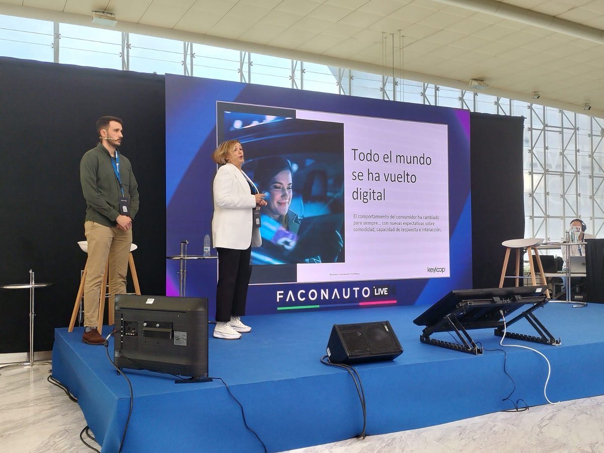 KeyloopAuto's tweet photo. Keyloop wraps up at @Faconauto_com 2024! It was fantastic reconnecting with clients and colleagues. Our AI & Data solutions for a top-notch digital customer experience were well-received. Check out our event highlights! #Keyloop #Faconauto #Automotive https://t.co/2L7DpCvQ2Z