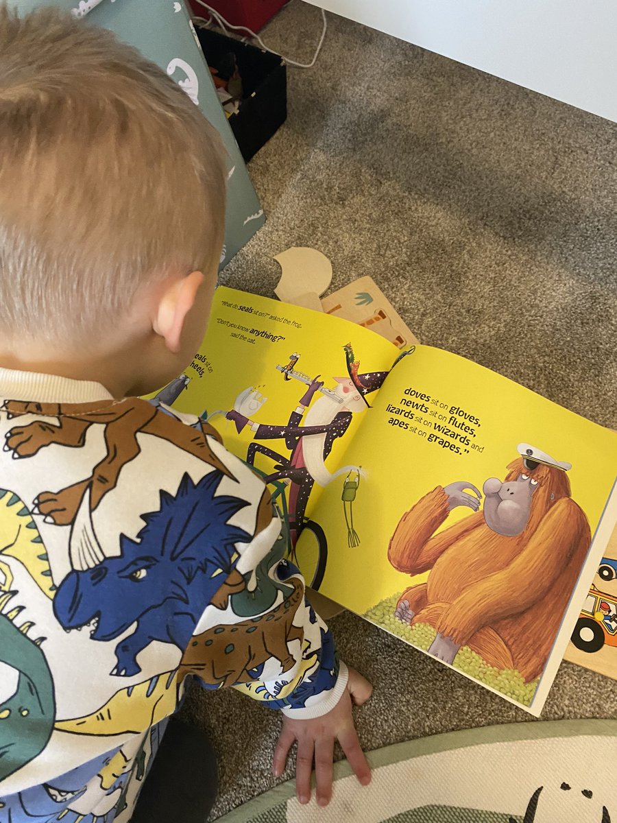 catmwright's tweet image. Happy #WorldBookDay2024 📚 We’ve had gophers on sofas and newts on flutes this morning 😝 @outwoodeh