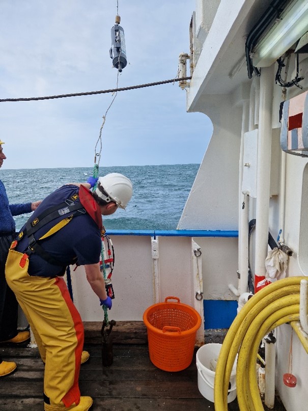 ScotGovMarine's tweet image. The #PrePAREDProject investigates environmental impacts of offshore wind farm development and operation on predator (marine mammals and seabirds) and prey (fish) interactions.

You can read more in the February blog here: bit.ly/3wQnUHc