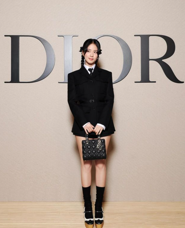 BLACKPINK's Jisoo was the most mentioned celebrity during the recent 2024 fashion week on social media.