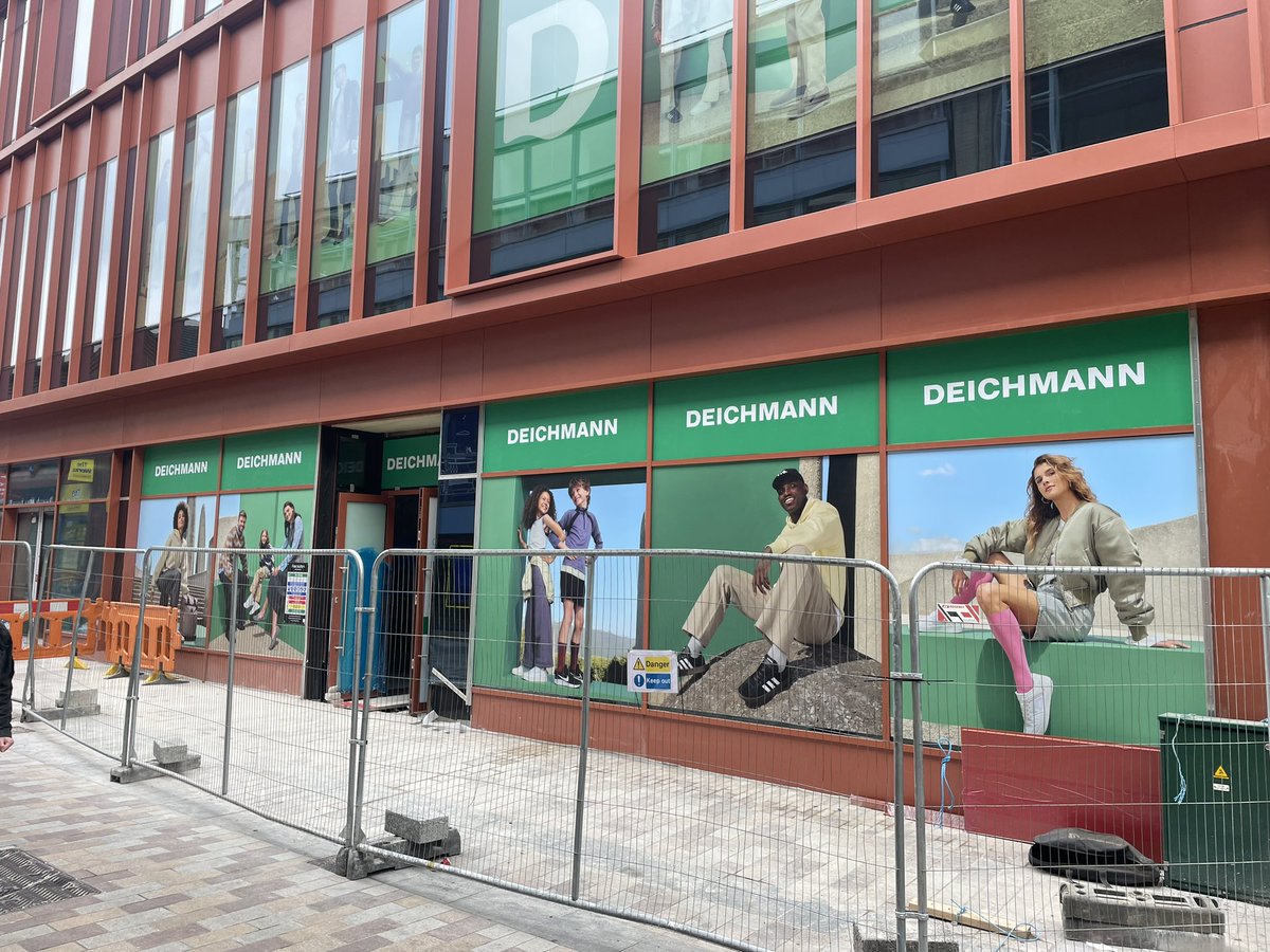 Frazerkidd's tweet photo. First handover of the Keep completed! Delighted to have acted as letting agents and looking forward to Deichmann’s first NI store opening soon! https://t.co/WopnRagblZ