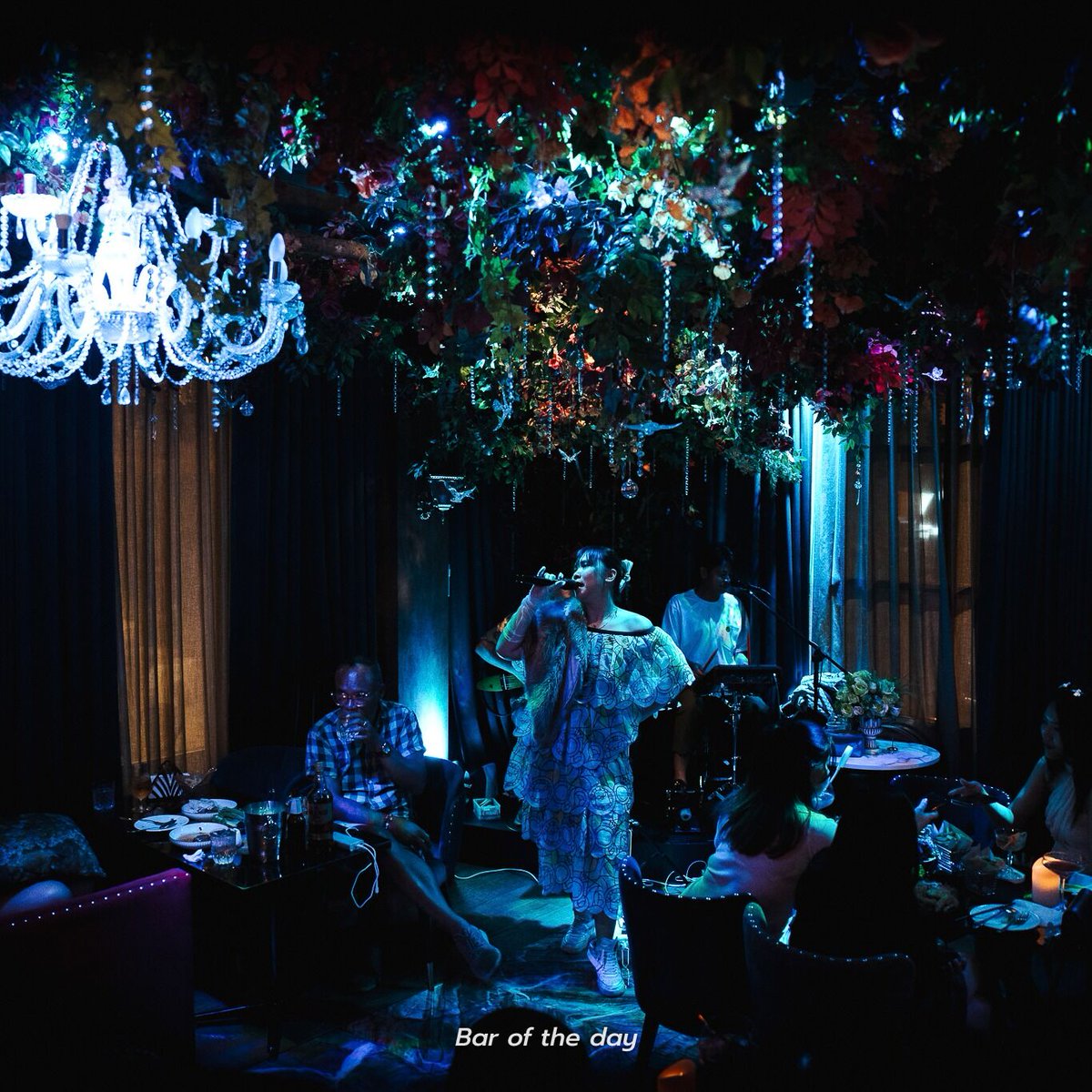 WhereToDrinkBKK's tweet photo. #BarOfTheDay – 🌺🍸 Hit up Garden Dome Bar in Ratchada for a fantasy vibe & chill nights. Think 1920s Europe 🍹. Try signature drinks like North Pole & Love Potion, plus tasty bites 🥗. Fancy a private party? They’re on it 🥂. 🚘 Ratchada Soi 18, Golden Dome ⏰ 3 p.m. - 1 a.m. https://t.co/oDkhxKFQOM