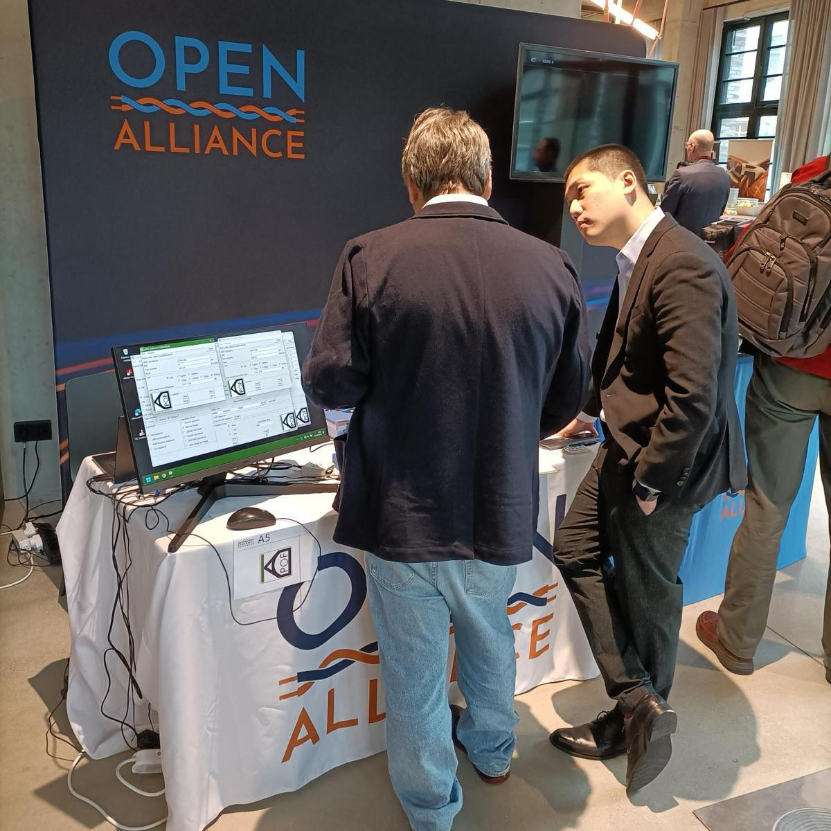 KD_Corporate's tweet photo. We're proud to show our optical multi-gigabit demo today at the #OpenAlliance Inc. stand at #AutomotiveEthernetCongress @Elektronikauto!

Thanks for hosting our setup of 1st implement compliant to @IEEESA Std 802.3cz, in multi-gigabit with 2 plates of multimode fiber #10GBASEAU https://t.co/DaElFdNJn0