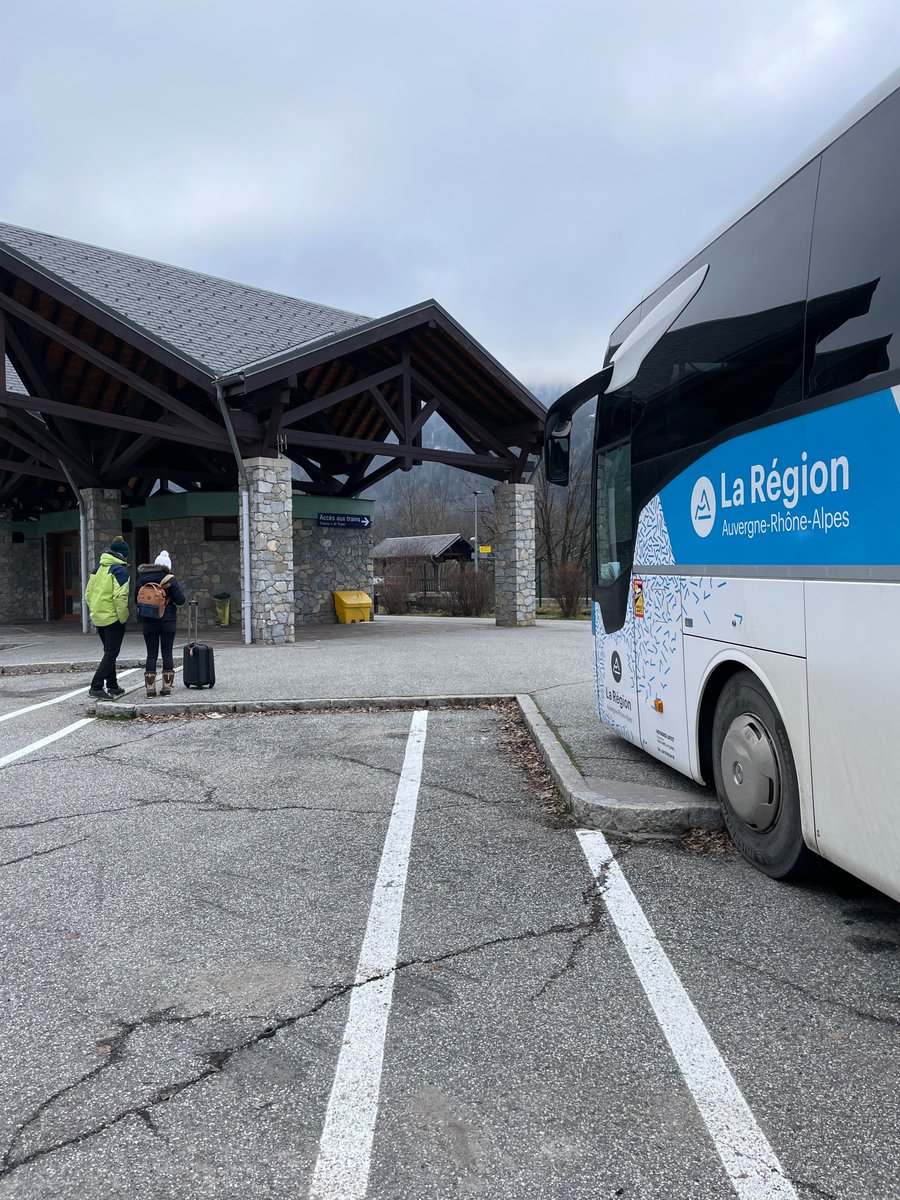 Altibus's tweet image. Sûrement l'une des plus belles gares de Savoie 🚈😍
