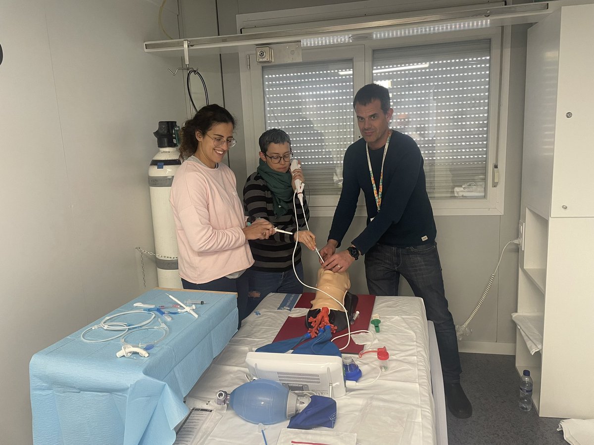 BroncoscopiaUCI's tweet image. BadaFibro 2024
Sala de simulación clínica HGTiP
Módulo 3
@SOCMIC @semicyuc @AmbuEurope @SimulacioVH #simulacio @TruCorp_ @hgermanstrias @MTSimulators
