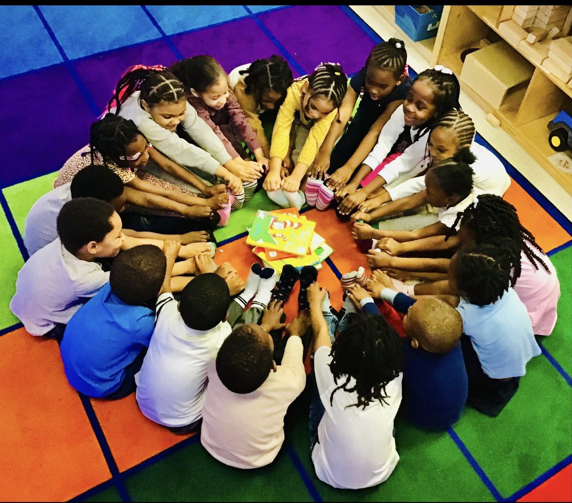 melodie82799410's tweet photo. Pre-k Reading with Technology! 
And it’s  Socks Day! https://t.co/M1tVLJsL2V