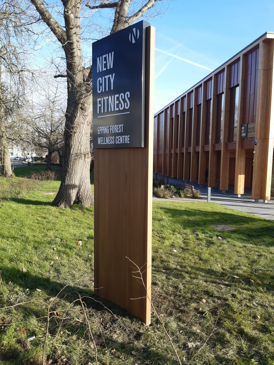 ams_signs_ltd's tweet image. New external branding for @NCCEpping_ at the Epping Wellness Centre including bespoke timber building and monolith signage #London #signage #bespokesignage #branding #fitout #commercialfitout