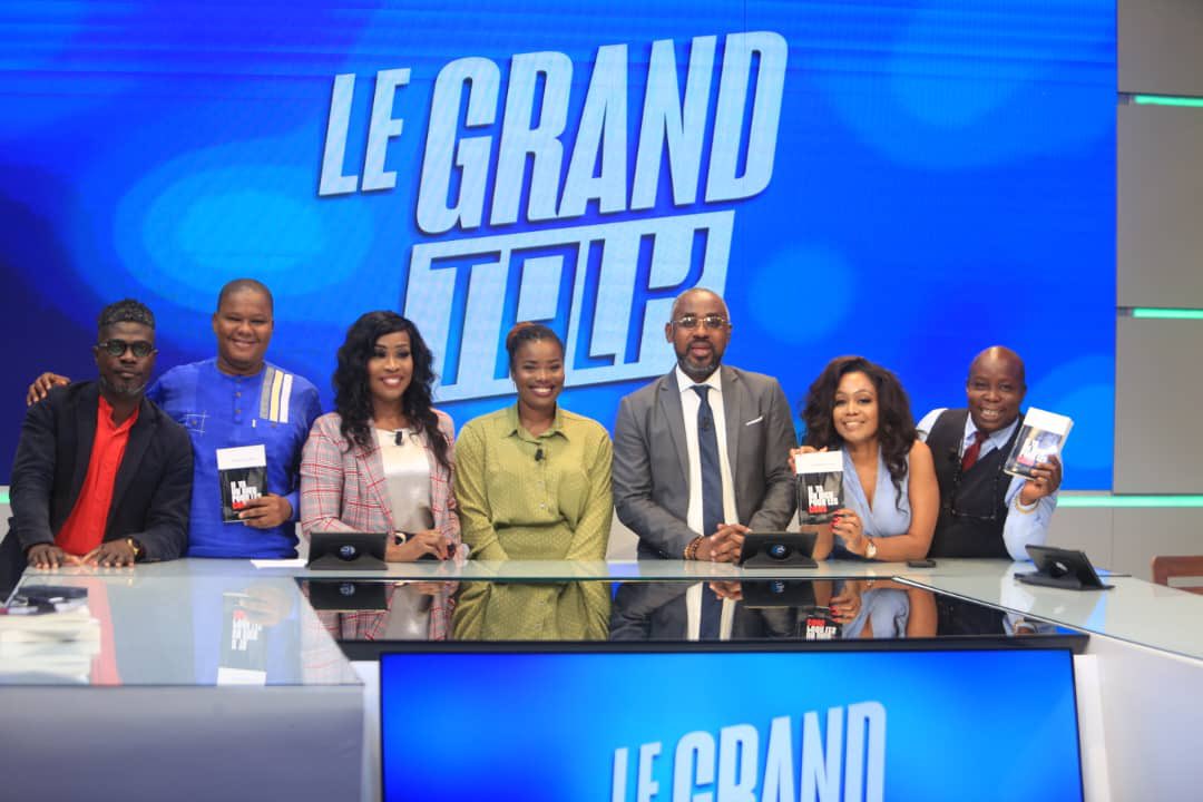 CharleneDanon's tweet photo. Nous étions, ce 6 mars 2023, sur le plateau du Life Talk, à Life TV pour la promotion de notre dernier ouvrage « Il y a un Dieu pour les cons ». 

Nous remercions toute l’équipe du Life Talk. 
#ilyaundieupourlescons 
#ilyaunDieupourtous 
Merci pour ce moment ! https://t.co/tTD8qcf5lY