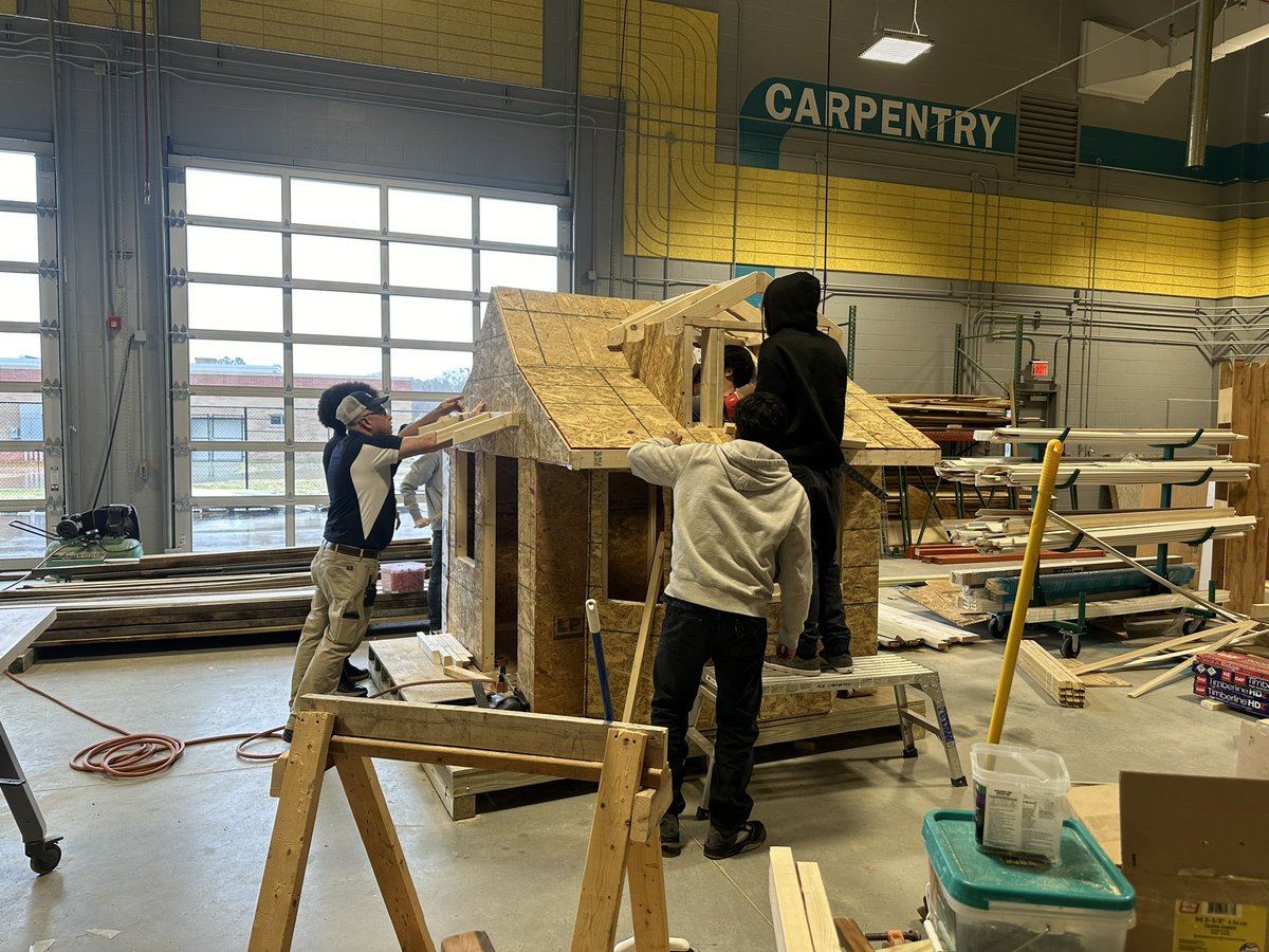 ACE@HS Carpentry students are hard at work building the CASA Playhouse that we are donating in April. Stay tuned to learn about how you can possible win this for your family! @MacBeaton2 @CTE_Henrico