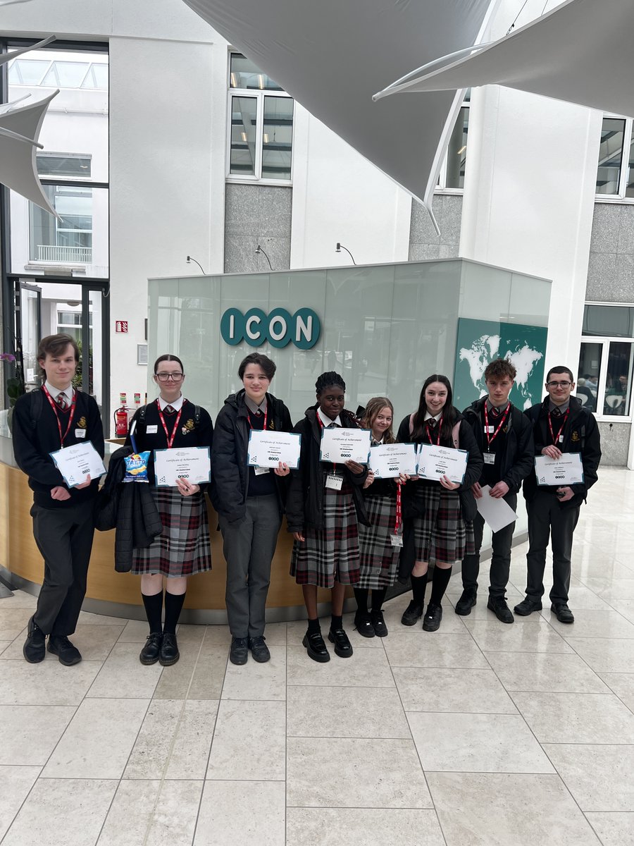 Yesterday some of our 5th year students went to a Human Resource Masterclass in ICON in Leopardstown where they all received certs for their hard work and dedication to the programme.
