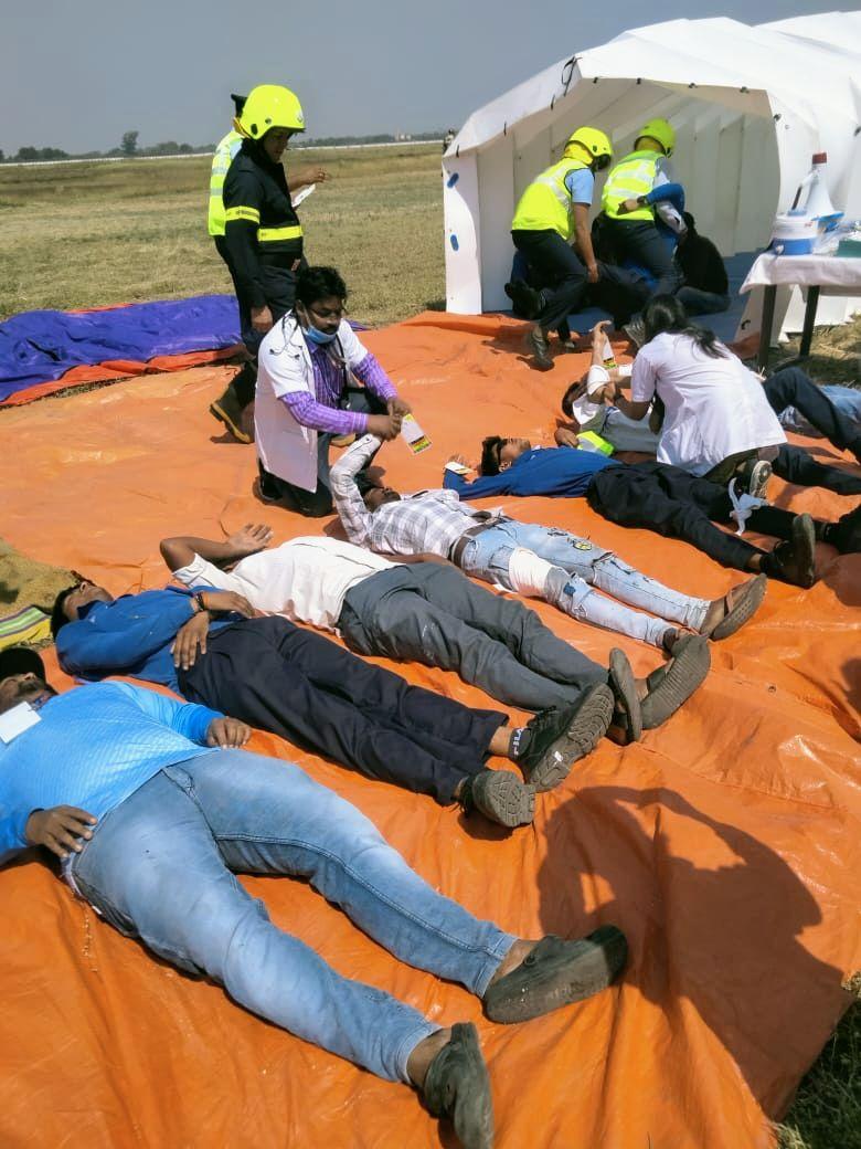 Gratitude to District Collector, CISF, City Fire, Doctors, and Gujarat Police for their invaluable contributions to today's full scale aerodrome emergency drill at Surat International Airport. Your dedication to safety are truly appreciated! #SafetyFirst @AAI_Official @aairedwr