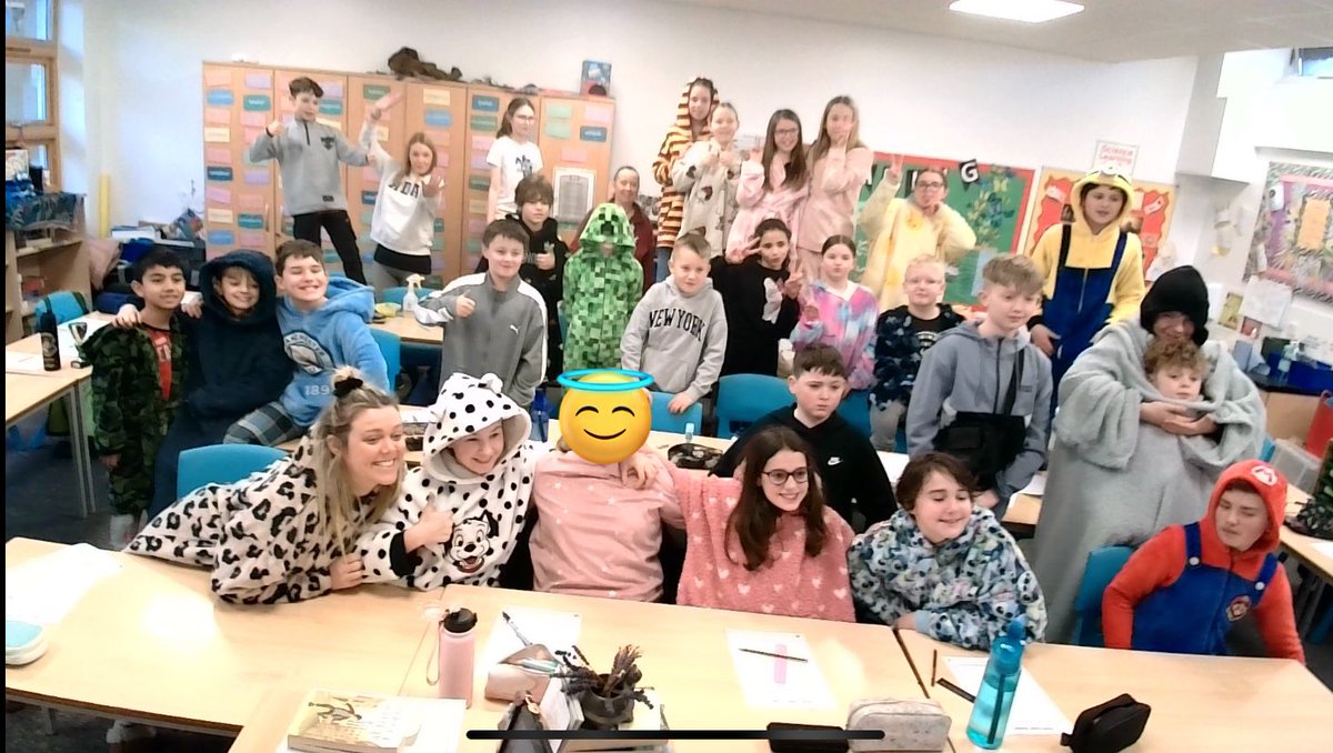 WideyBuckland tweet media