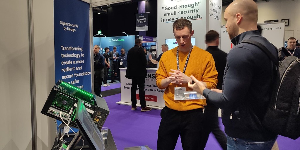 ☄️ Come visit the stand with tech recognised by The White House for its ability to remove vulnerabilities. 🗣️ Today is your last chance to catch us at S439 in Hall N11. Join our programme: ow.ly/H6kL50QNokk @CSE_Global @ExCeLLondon @DSbDTech