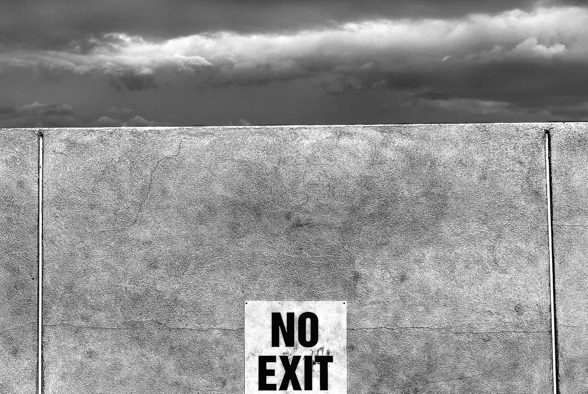 thejourneypwp's tweet photo. INSIDE MIAMI
Miami, FL (2009)
copyright © Peter Welch
#nftcollectors #NFTartwork #peterwelchphoto #thejourneypwp #blackandwhitephotography #photography #blackandwhite #Miami #Florida #NoExit #prison #wall #security #border #sky #clouds #FL #trapped #Satre #escape #jail #eternal https://t.co/rJtoUojyuX