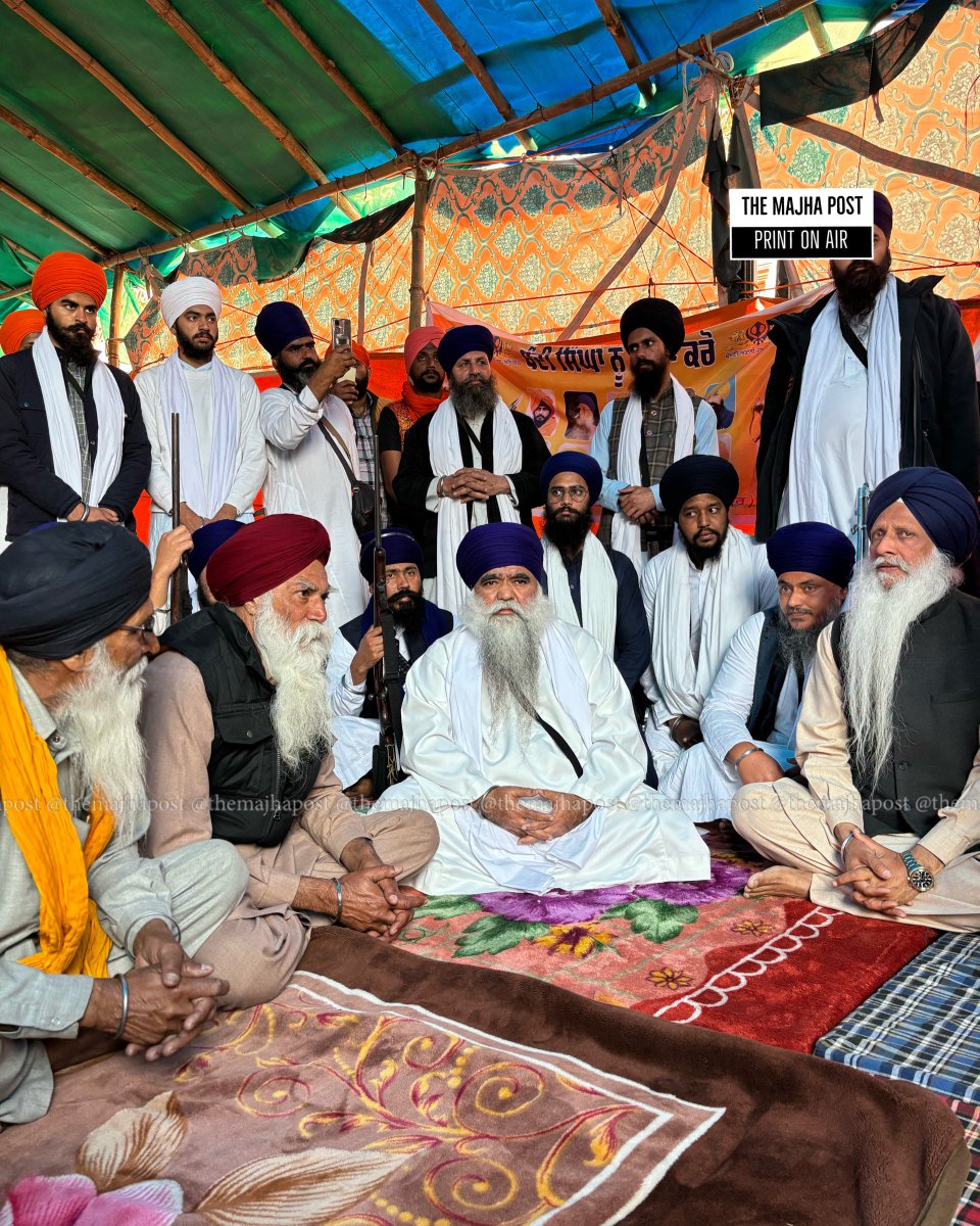 themajhapost's tweet photo. ਸੰਤ ਬਾਬਾ ਹਰਨਾਮ ਸਿੰਘ ਜੀ ਖਾਲਸਾ ਮੁਖੀ ਦਮਦਮੀ ਟਕਸਾਲ ਨੇ ਸਮੁੱਚੇ ਜਥੇ ਸਮੇਤ ਮੋਰਚੇ ਵਿੱਚ ਕੀਤੀ ਸ਼ਿਰਕਤ https://t.co/DgEKrf4GFW