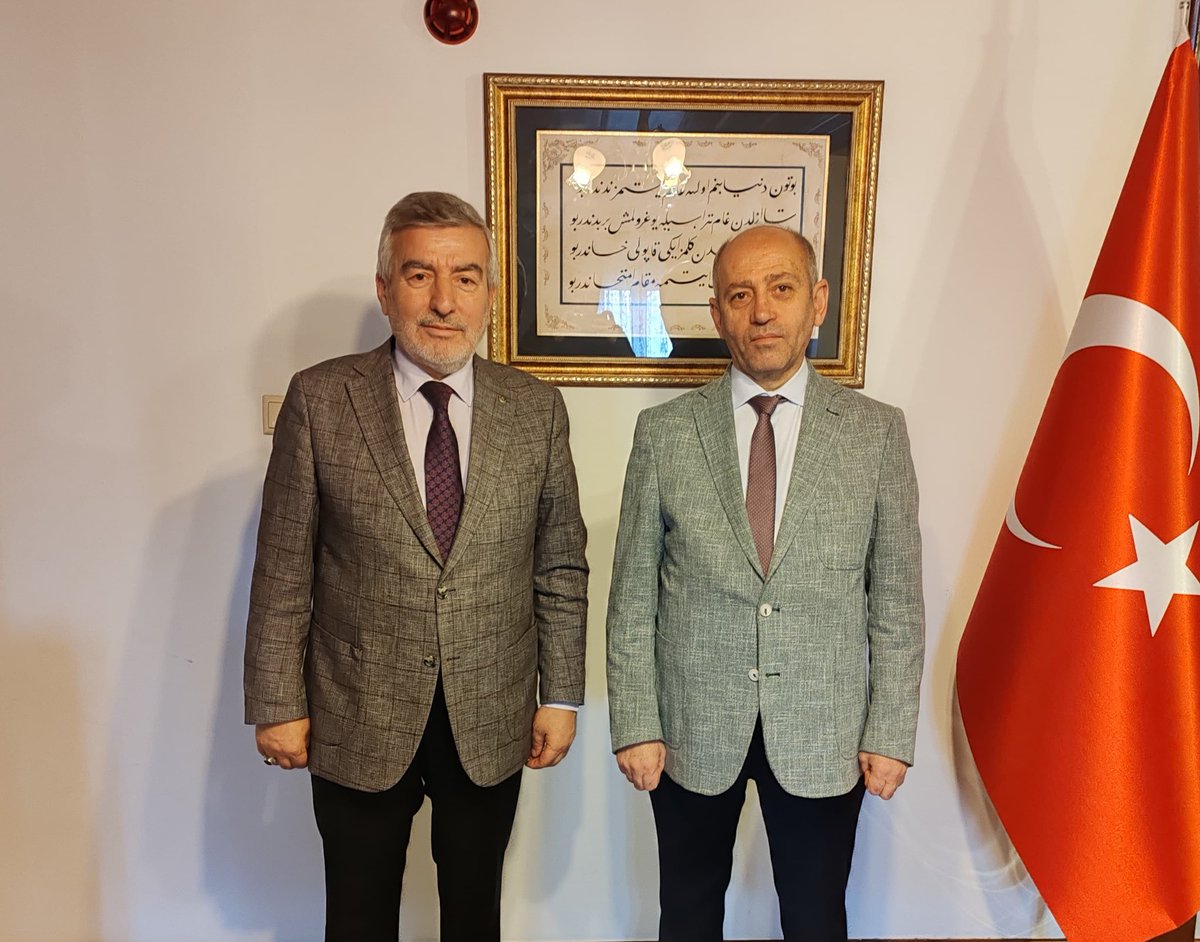 Yeni Dünya Vakfı Erzurum Şube Başkanı Ayhan Akbulut'u YDV Ankara Şubemizde ağırladık. Ziyareti için kendisine teşekkürler ediyoruz.