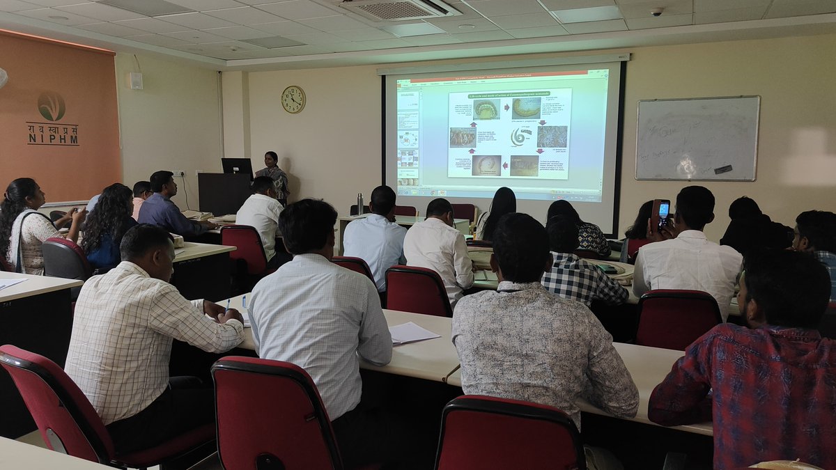 agriconsamiti's tweet photo. NIPHM training day -4, Mass Production method of EPN (Entomo Pathogenic Nematodes) Presented By Dr.Sunanda Sahu. @Commonland @niphmindia @manasgr8 @harma_harma @Manisha_M14 @surendra97123 #kavirkisan #training #niphm #hyderabad https://t.co/kXQCsWj3iK