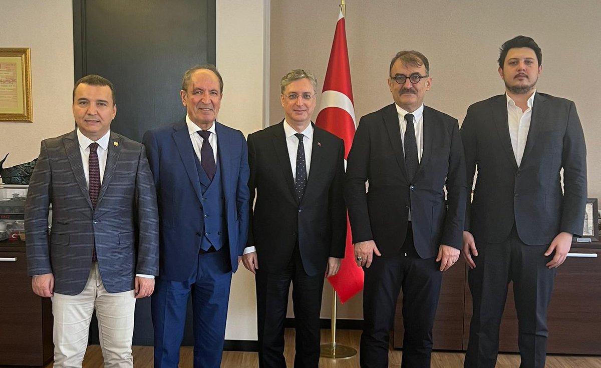RATEM Başkanı Sn Aydın Şerbetçioğlu ve heyetini Büyükelçiliğimizde ağırlamaktan büyük memnuniyet duyduk.

Nazik ziyaretleri ve en son sekiz yıl önce Barselona’da gerçekleştirdiğimiz hoş sohbetleri için müteşekkiriz.
<a href="/a_serbetcioglu/">M.Aydın Şerbetçioğlu</a> <a href="/YusufGursoy_/">Yusuf Gursoy</a> <a href="/tasidris/">İdris TAŞ</a>