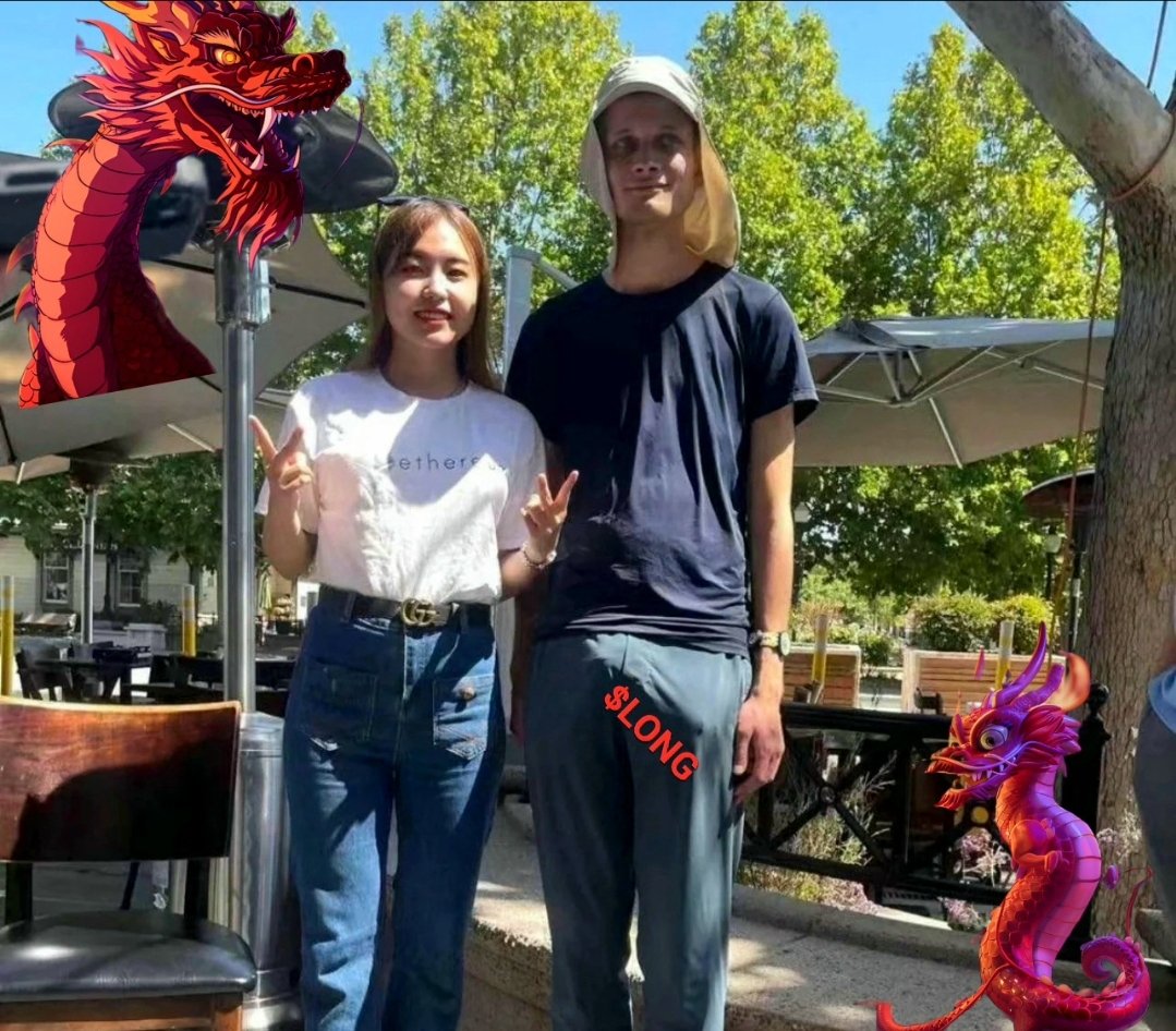 OmilliTees's tweet photo. @LongCoinCrypto Even @VitalikButerin is $LONG on @LongCoinCrypto. @amgoodpolyplot @DCBK2LA @Presley__eth https://t.co/NOckn0d93g