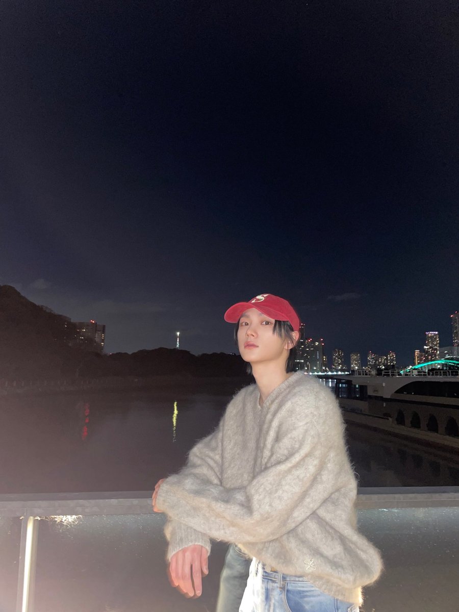 BOYNEXTDOOR_twt's tweet photo. "너를 사랑하느라 나를 생각하지 못하겠어"
🖤🔑🖤
#BOYNEXTDOOR #보이넥스트도어
#SUNGHO #성호 #ONEDOOR #Brenjoy #Insecure https://t.co/Ys1TQWv4fH