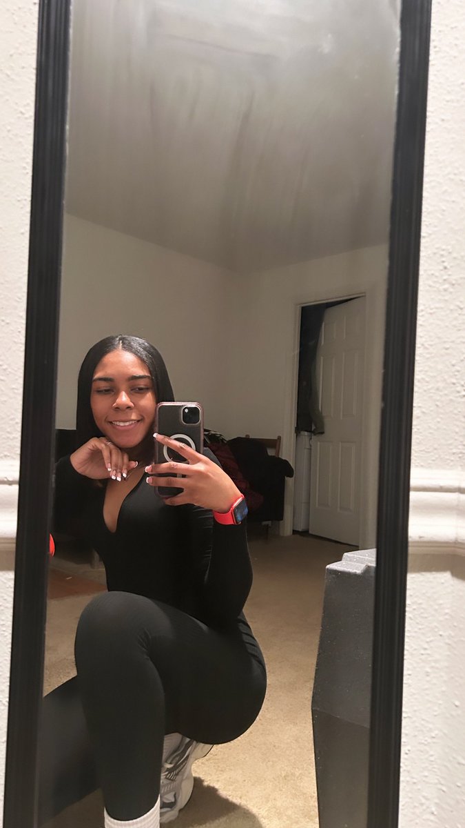 SamayaMs's tweet photo. 🖤🫧 https://t.co/K3XMFtHbDG