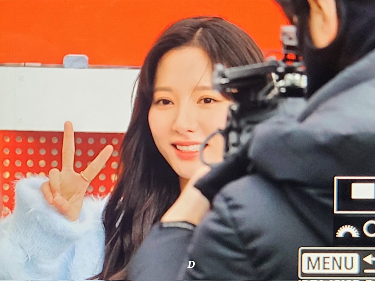 chya0402's tweet photo. 240307 피라미드 게임 백인��고 2-5 커피차 이벤트

#보나 #김지연 https://t.co/hm2B8cC8Qu