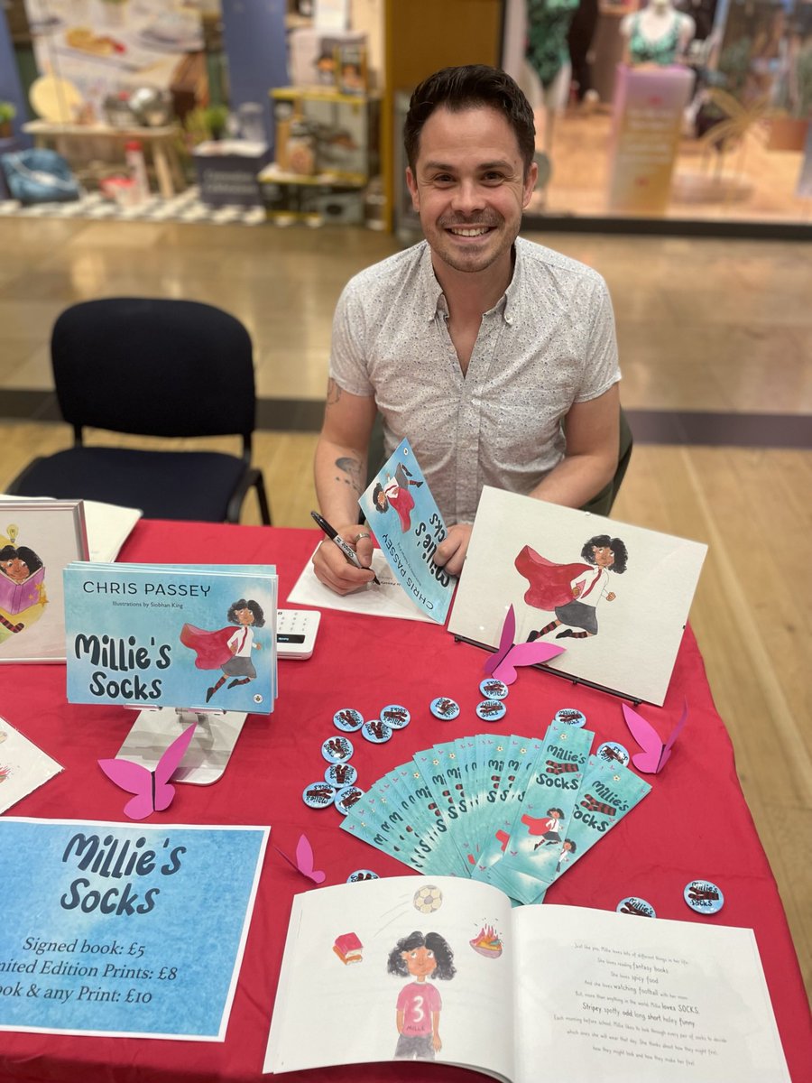 MrChrisPassey's tweet photo. Big day for me! 

I’m off to @SuttonParkSch for my first ever #WorldBookDay as a children’s author chatting all things @MilliesSocks! https://t.co/Jq6gzK2WXr