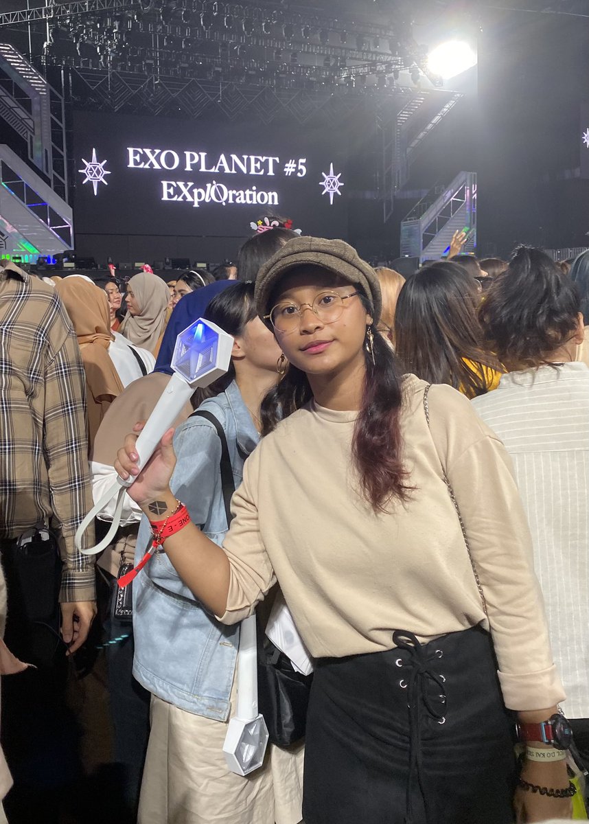 ad_dictedddd's tweet photo. 𝖤𝖷𝖮 : 𝖤𝖷𝖯𝖫𝖮𝖱𝖠𝖳𝖨𝖮𝖭 𝖨𝖭 𝖪𝖴𝖠𝖫𝖠 𝖫𝖴𝖬𝖯𝖴𝖱  ⭒๋࣭ ⭑💫🪐

#EXplOrationinKL #EXplOrationinMY https://t.co/qQTGzeBhnz