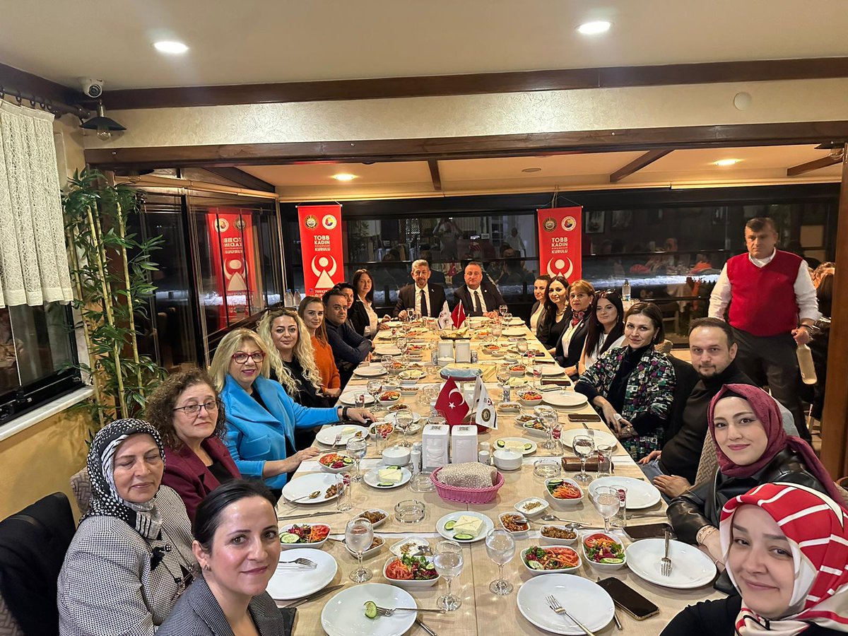 Yaklaşan  8 Mart Dünya Kadınlar günü kapsamında, TOBB İl KGK Koordinatör Odası  olarak Kadın girişimciler İcra Kurulumuz ve Protokol konuklarımızın  katılımıyla akşam yemeği düzenlendi.