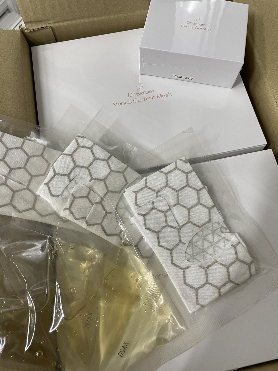 becrinp_inc's tweet photo. セラムヴィーナスカレント入荷しました📦💖
即納品🉑
初期導入、取扱い希望サロン様ご連絡お待ちしています。
#セラムヴィーナスカレント
#マイクロカレント
電気の流れるシートマスク
防腐剤0️⃣
導入に安心安全設計です💕 https://t.co/8JvQvNobBC