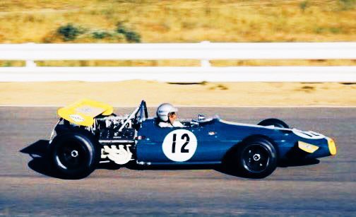 #OnThisDay in ’70 Jack Brabham, a month shy of his 44th birthday, won the #SouthAfricanGP, his 14th & final #F1 GP victory. #AnorakFact: the fast but unreliable Brabham BT33 that Jack drove to victory that baking Kyalami day was the team’s first ever monocoque F1 car.