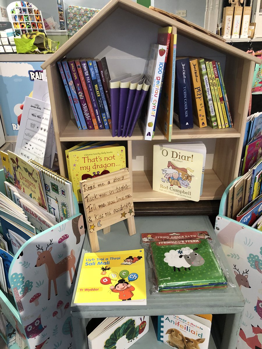 RainbowsDragons's tweet photo. 📚Happy World Book Day📚
To celebrate we have 20% discount on books until midnight on Thursday 14th March. We have English,
Welsh and Bilingual books available from Birth to young teens.
Use code: WBD24 on the website. Automatic discount in the shop.
Happy reading❤️ https://t.co/7zO5mZxKfi