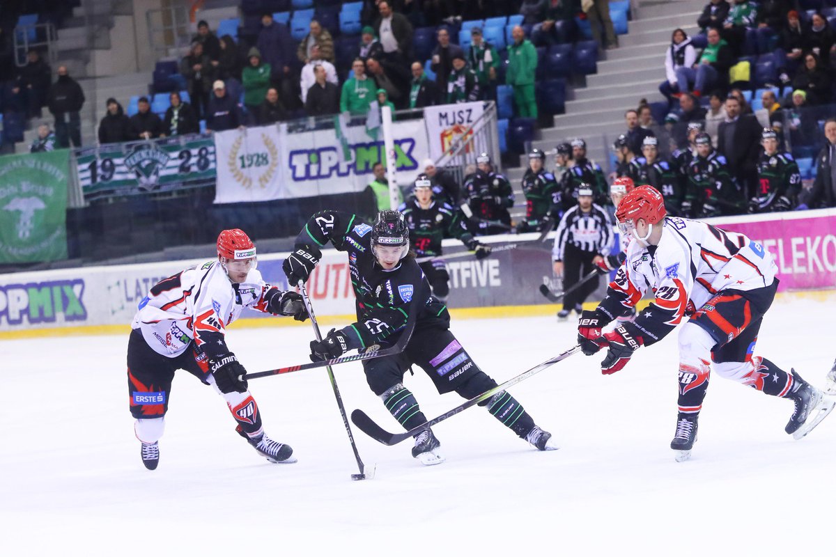 vaculik21's tweet photo. Erste liga hockey 🏒🇭🇺 https://t.co/pho30CHAeo