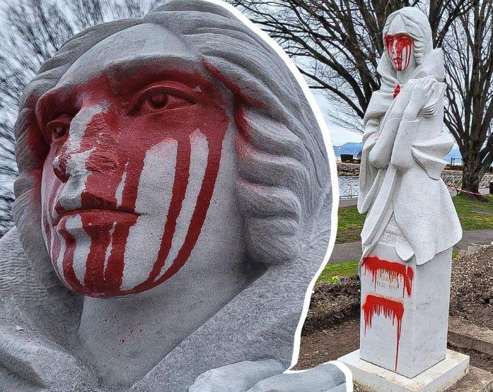 🇫🇷#vandalism of the #French against the monument of the famous Azerbaijani poetess of the XIX century Khurshidbanu #Natavan.After the cover was removed from the monument, it turned out that the vandals smeared it with red paint,broke the nose and fingers of the statue.<a href="/UNESCO/">UNESCO 🏛️ #Education #Sciences #Culture 🇺🇳</a>