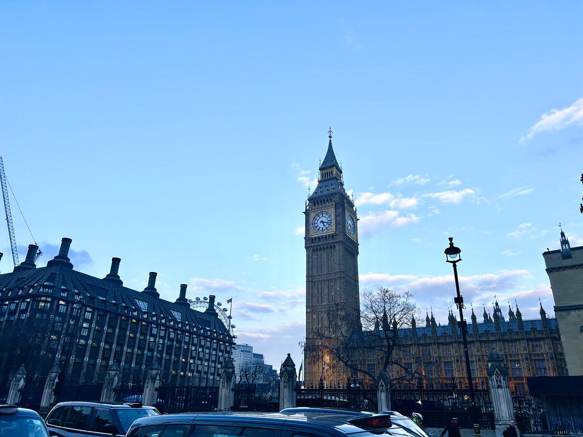 Very grateful to the policymakers and MPs who gave up their valuable time yesterday to hear myself and @TraceyVarnava report on the draft findings and recommendations of our @finan_fairness project on #housingdebt and #eviction. Thanks also to @PublicPolicyUoS for their support.