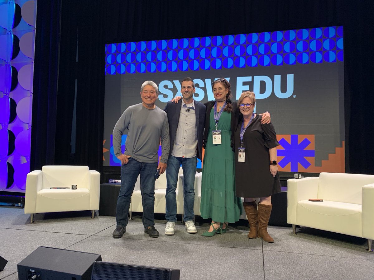 Such an honor to share the stage with these amazing humans!

@GuyKawasaki @wilmotjason Kelly Gibson @CanvaEdu @canva #SXSWEDU #SXSW #sxsw @PeabodyPublic @higginshawks #crazypln