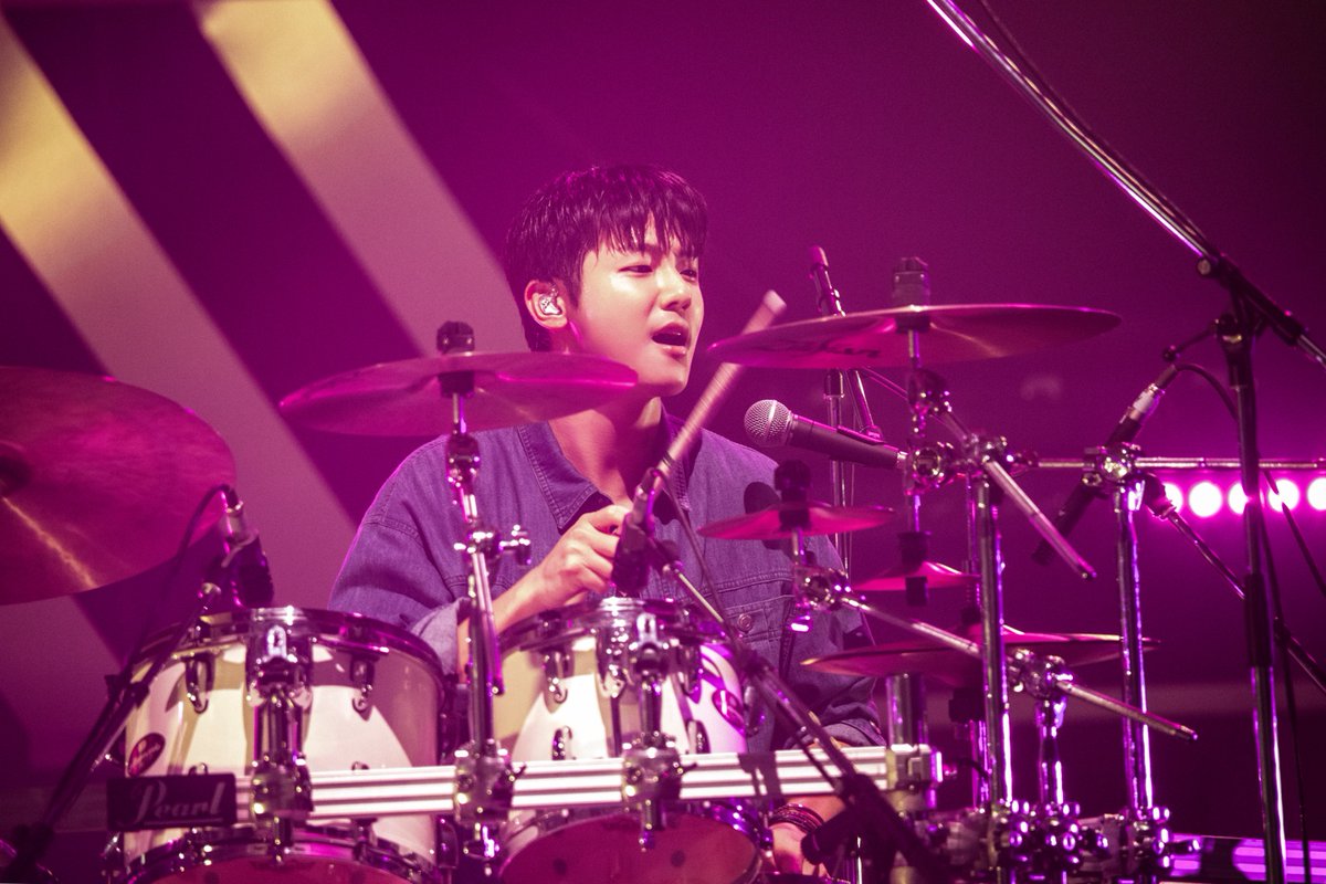 ＼CNBLUE AUTUMN CONCERT 2023 ～PLEASURES～@ NIPPON BUDOKAN／ 2024.4.3 DVD&Blu-ray 発売!!📣 BOICE限定盤特典ライブフォトブック写真を一部公開👀💙 📸Photo - #ミンヒョク 🛒FNC JAPAN ONLINE STORE store.plusmember.jp/fncstore/produ… #CNBLUE #PLEASURES #MINHYUK