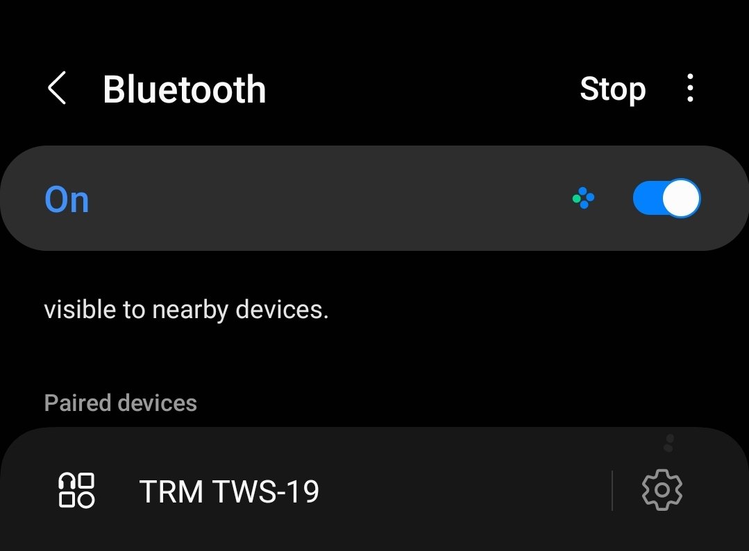 roudramallick's tweet photo. @amazonIN  Ordered Boat earpods and received Duplicate, used and scratched product. Now customer support on the app refuses to accept.
Boat branding missing from case and earpods. Case is completely scratched. Bluetooth connects by the name of TRM. https://t.co/7ZBlRP6FWL