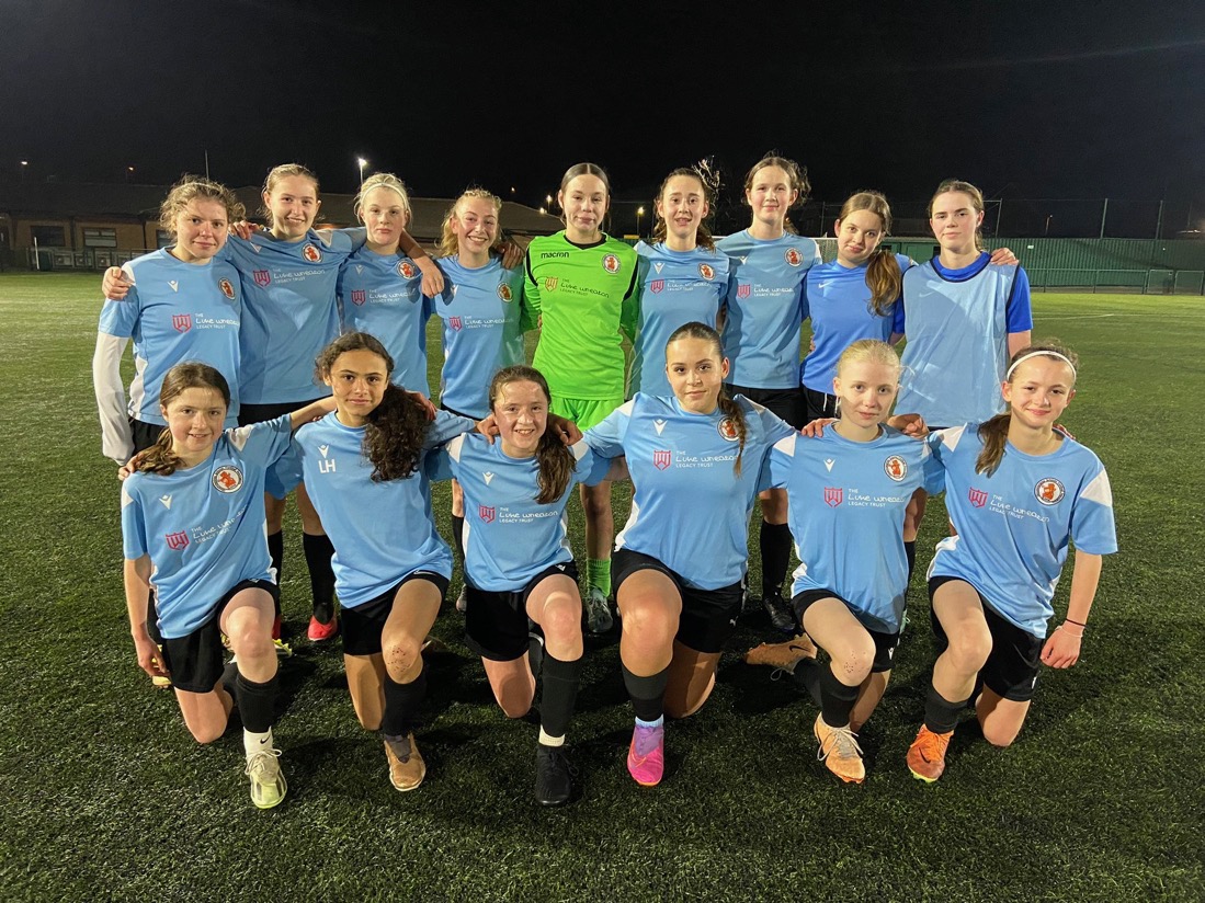 AlexMMGK tweet media