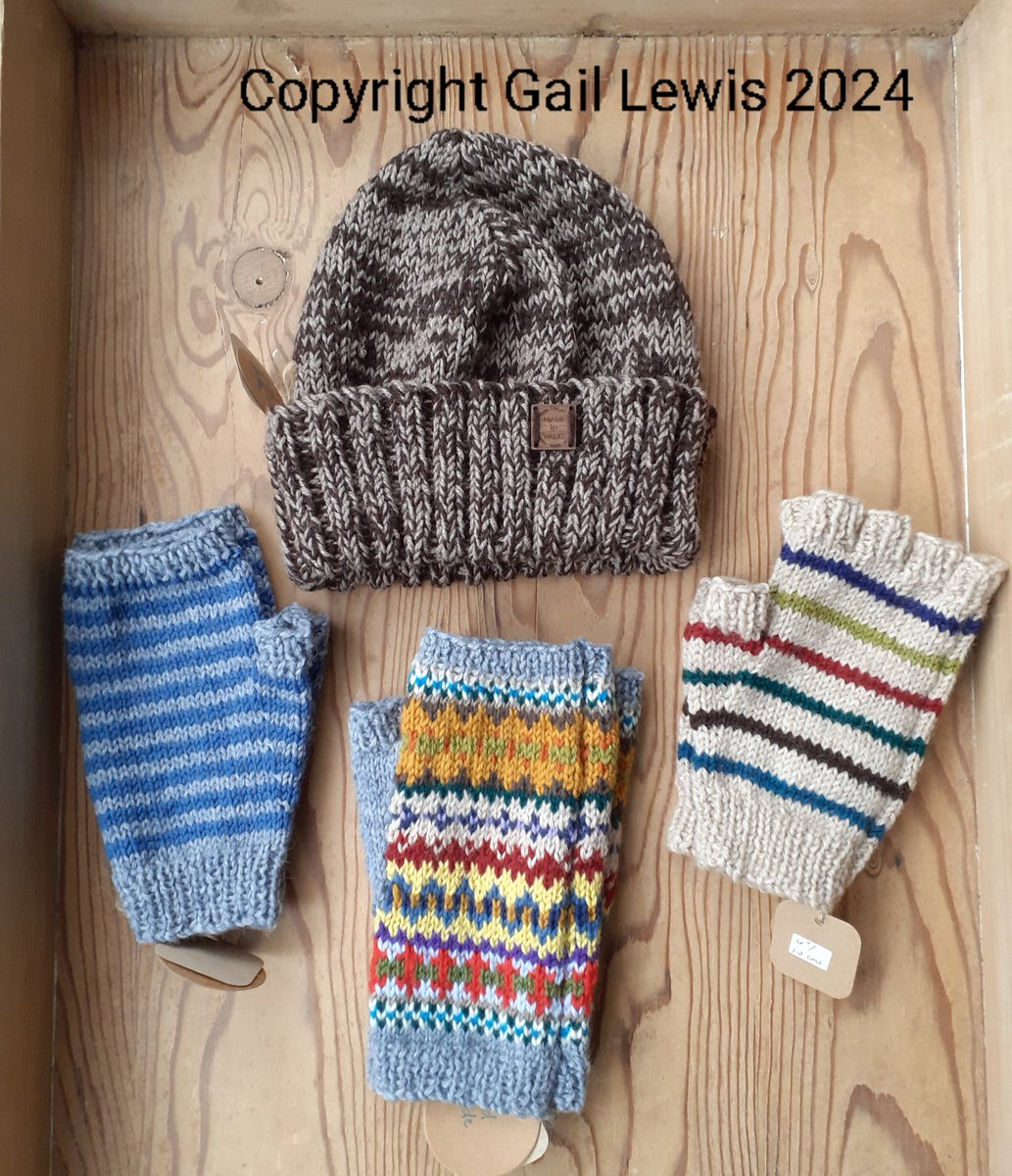 Good Morning #elevenseshour Busy packing up for Sat's craft fair: here are some of my one-off pure wool handknits which are going with me. Unless you go to liliwenfachknits.co.uk first and snap them up! Because when they're gone, they're gone. #MHHSBD #madeinwales #knitwear
