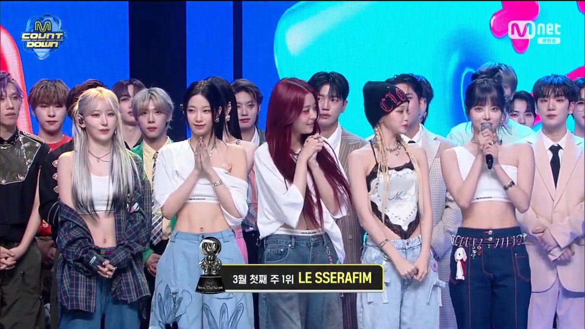 HuhYunjinGlobal's tweet photo. [INFO] 240307

Congratulations to LE SSERAFIM for winning 1st place with ‘EASY’ on Mcountdown today! 🥇🥳🎉

Thus, bagging this era's 6th win for #EASY! 🏆🏆🏆🏆

#EASY6thWin
#LESSERAFIM24thWin

#HUHYUNJIN #허윤진 #LE_SSERAFIM #르세라핌 @le_sserafim https://t.co/sklTlHg27j