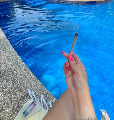 's tweet image. 🚨Ready for a #UBUNG Giveaway #StonerFam 🚨

                        Let's do an 
Happy International Women's Day
            💗Pink Cone Giveaway💗

                     💞  Rules 💞

🩷 must follow @UBUNGprerolled &amp;amp; myself (@_ItsMeKathiLee_)

💗 tag some of your ppl must